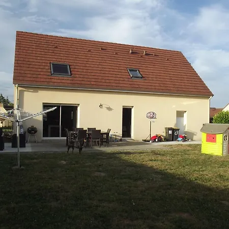 Grande Maison Aux Portes Du Mans לה מאנש